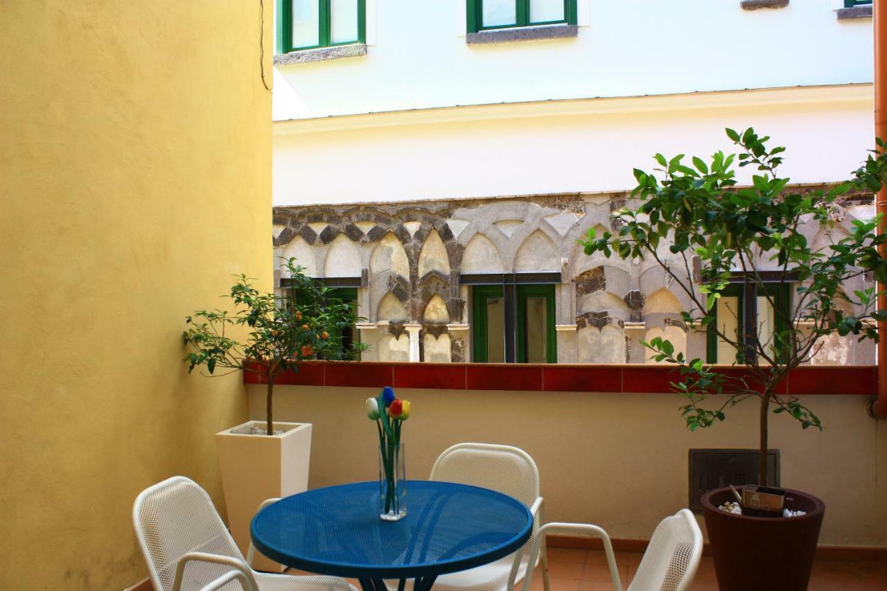 Haripergo Apartments A Bridge For Amalfi Coast Салерно Екстериор снимка