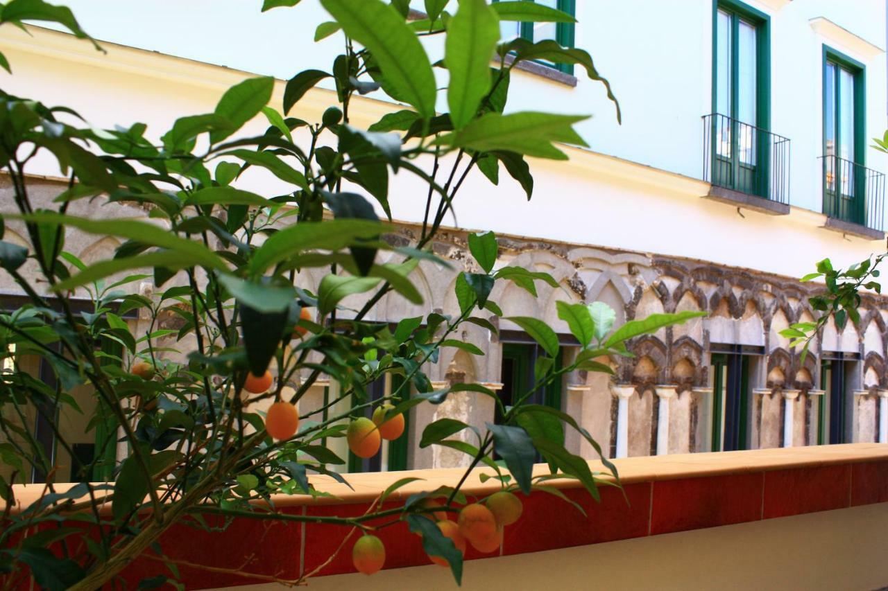 Haripergo Apartments A Bridge For Amalfi Coast Салерно Екстериор снимка