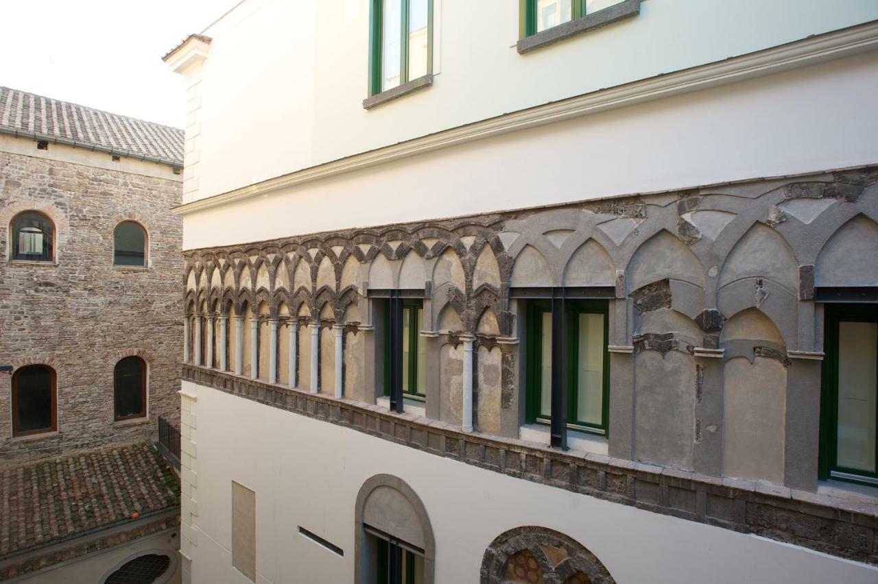 Haripergo Apartments A Bridge For Amalfi Coast Салерно Екстериор снимка