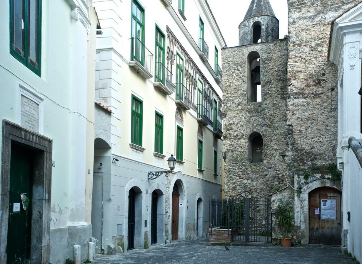 Haripergo Apartments A Bridge For Amalfi Coast Салерно Екстериор снимка